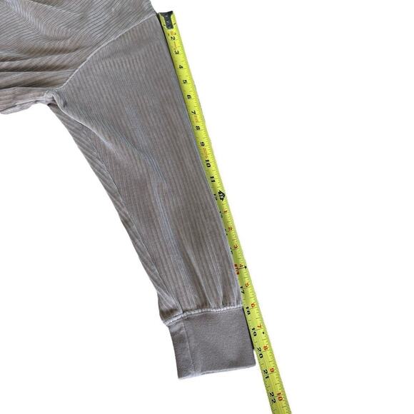 Nike Track Suit Women's Velour Beige Sz Small Athleisure Activewear Blokecore - Picture 7 of 16